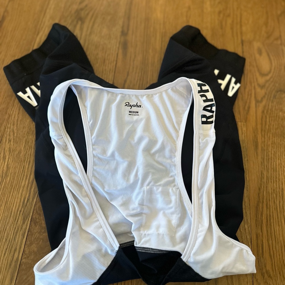Rapha Men’s MEDIUM Pro Team Training Bib Shorts in black NEW